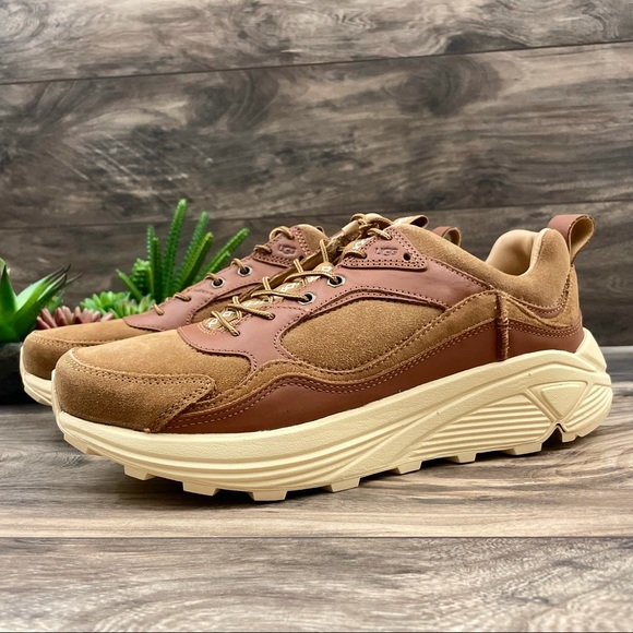 NIB UGG Miwo Trainer Low Sneaker Suede Vibram - Picture 3 of 12